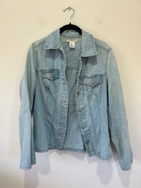 H&M light jean jacket womens 8